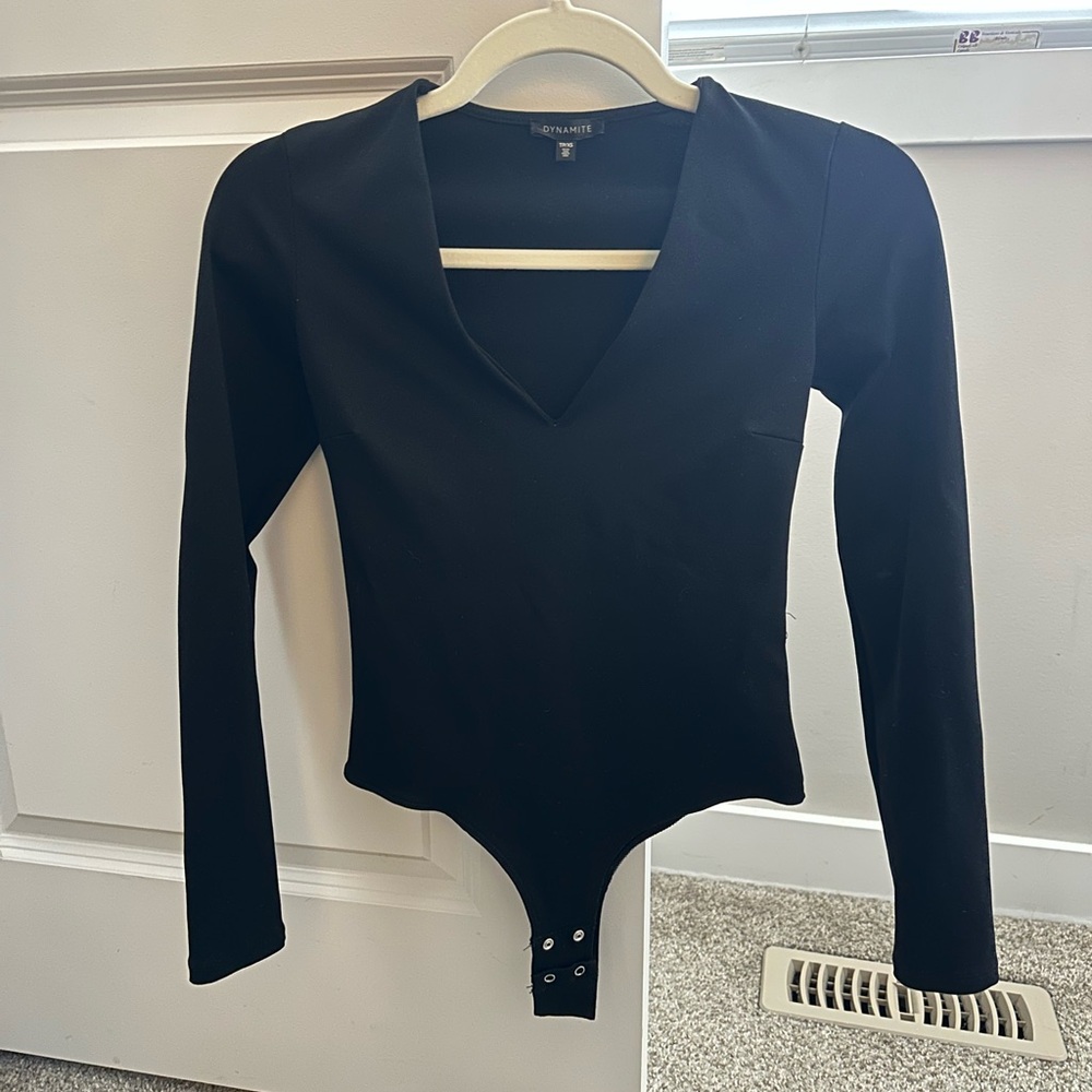 Dynamite V-Neck Bodysuit | Black